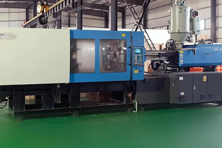 大型二板注塑机多少钱一台?几十万到上百万人民币!