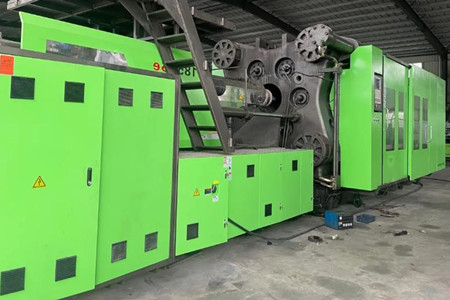 中大型二板注塑机的保压作用